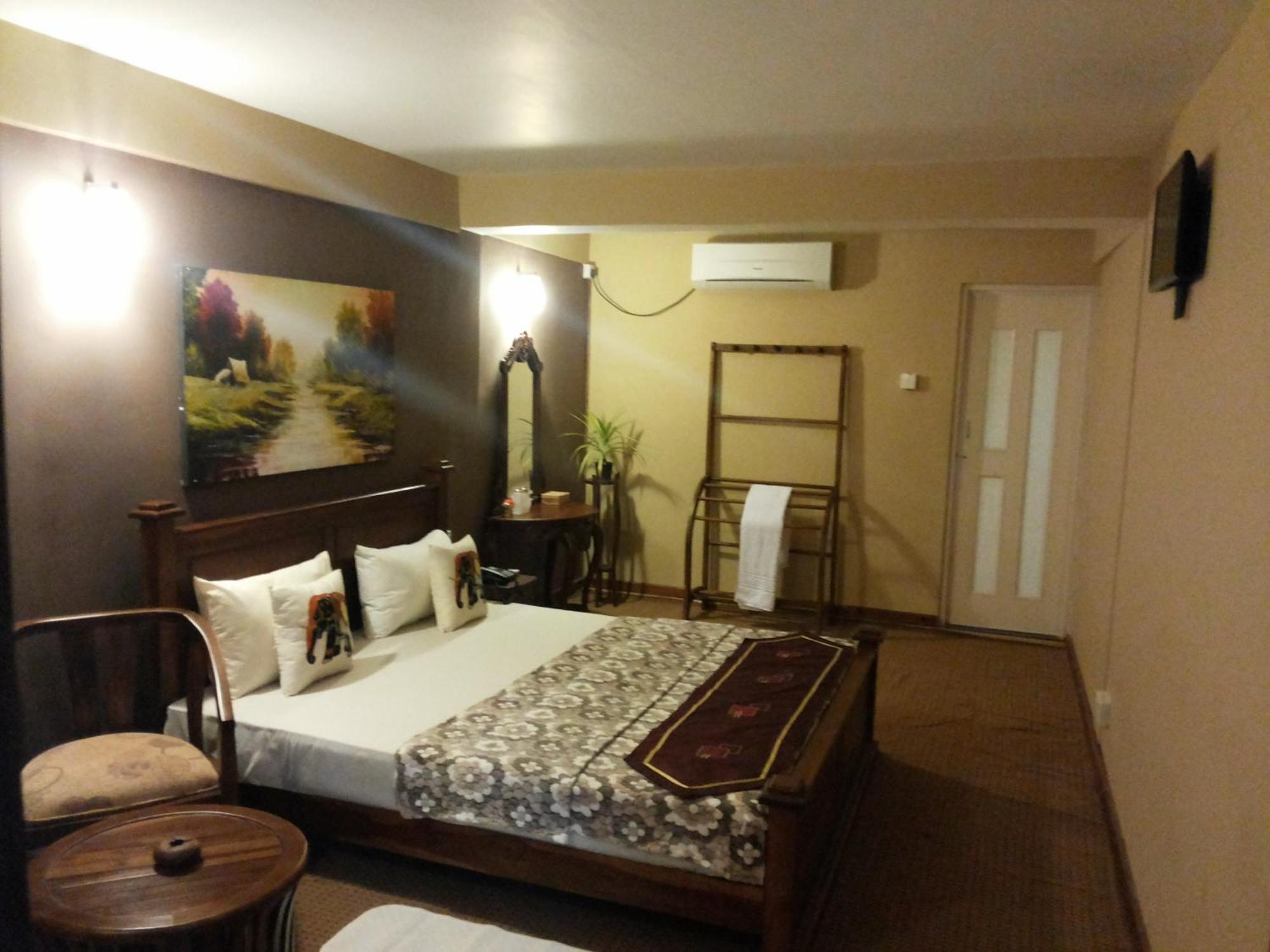 Hotel Tinaya Dambulla Rum bild