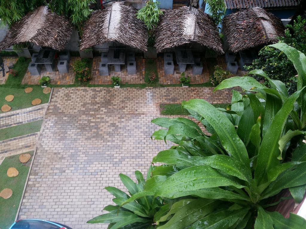 Hotel Tinaya Dambulla Exteriör bild