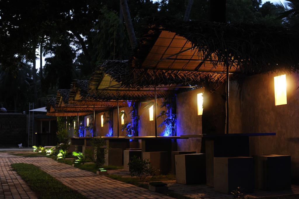 Hotel Tinaya Dambulla Exteriör bild