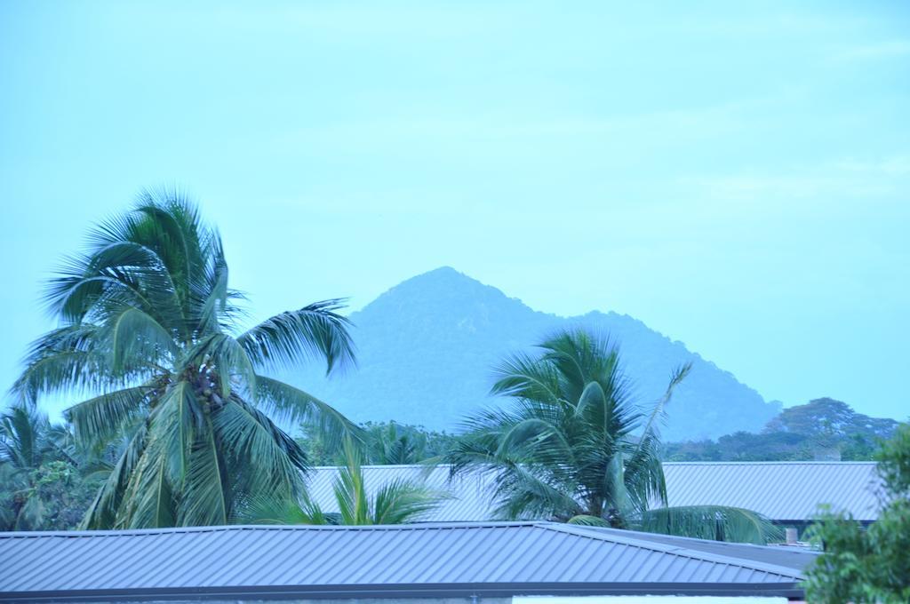 Hotel Tinaya Dambulla Exteriör bild
